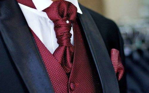 Как подобрать галстук к костюму  